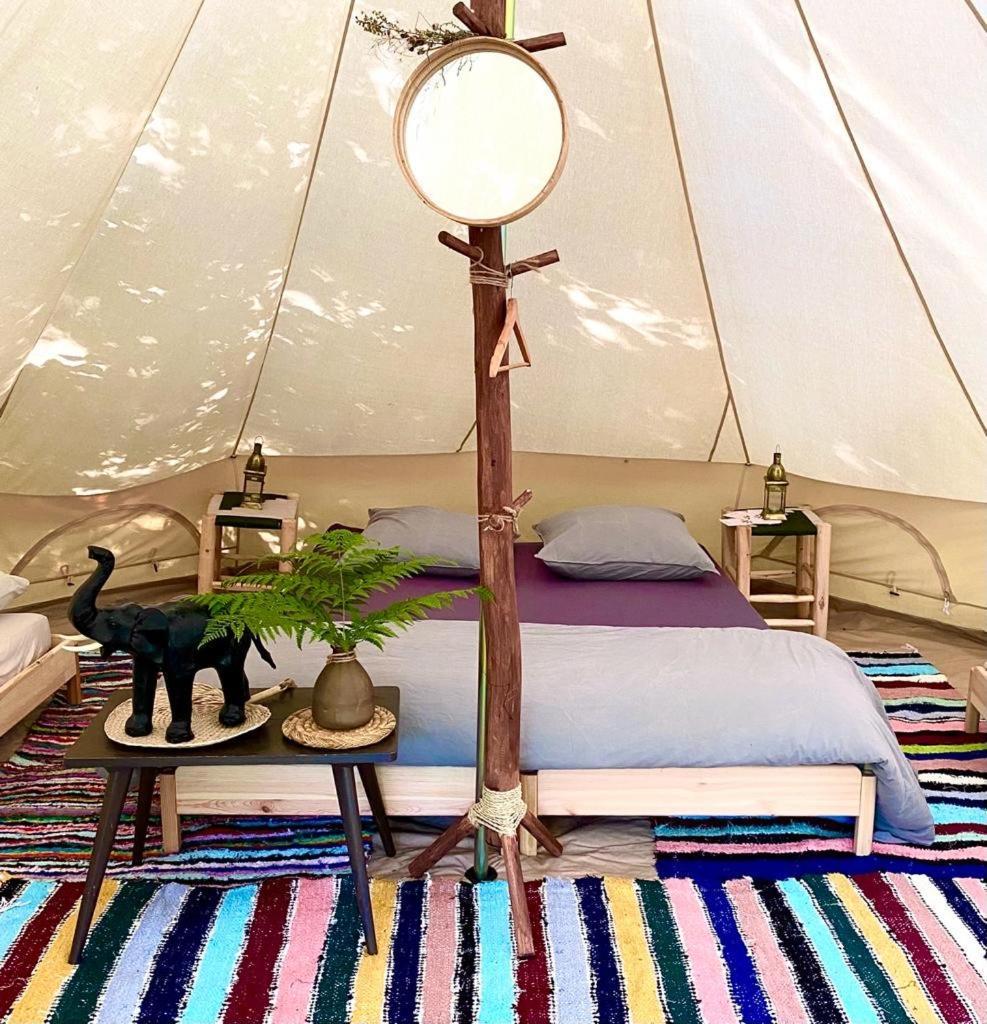 Le Travers Ajoux - Camping Gite Evenement Eksteriør billede